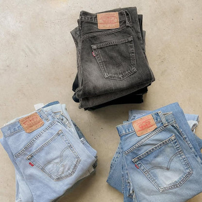 Premium Levi’s Mystery Box - Vintage Box