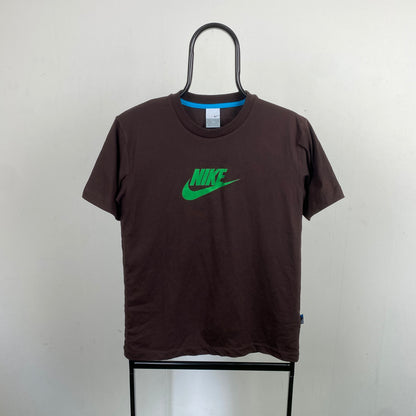 00s Nike T-Shirt Brown Medium